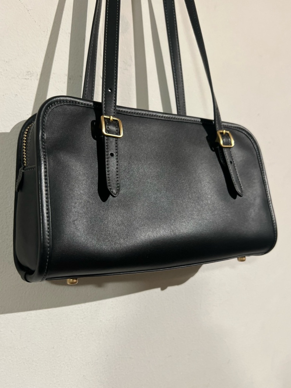 Coach The Swing Zip Black Leather Shoulder Bag with Gold Hardware - Picture 4 of 12